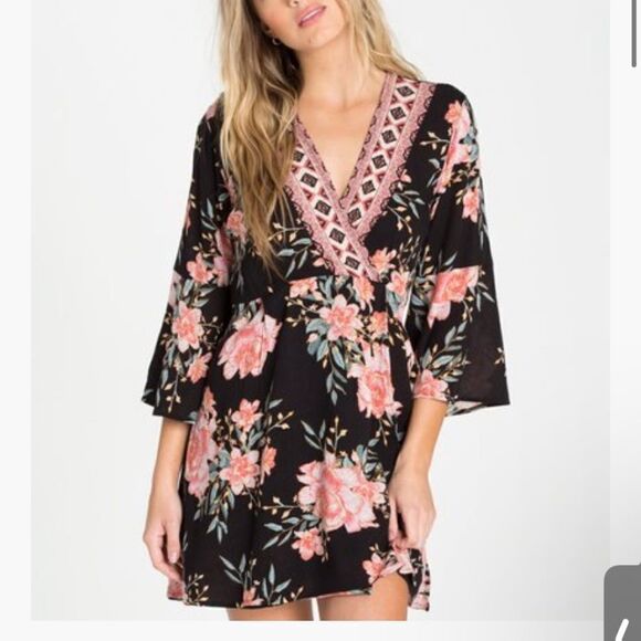 Super cute floral black dress - Picture 1 of 7